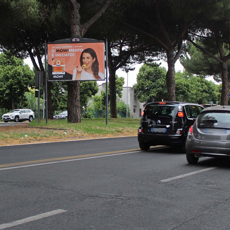 Poster 3x2 per la pubblicità esterna a Roma su Via Palmiro Togliatti.